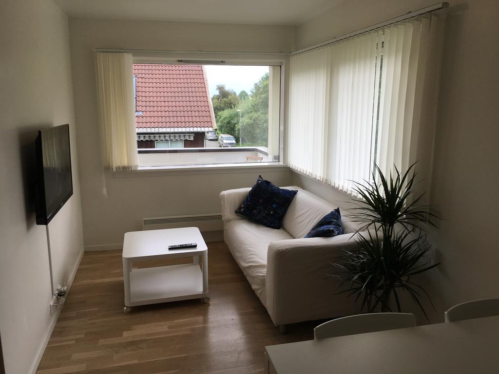 Apartment - Lars Vaages *
